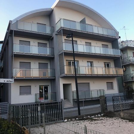 Appartement New Alfieri - Agenzia Cocal à Caorle Extérieur photo